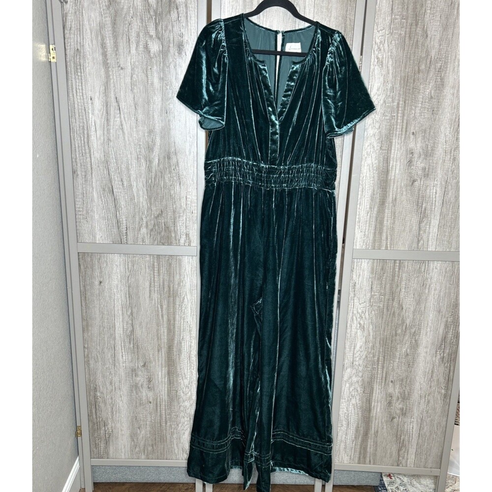 Anthropologie Somerset Velvet Jumpsuit Wide Leg Short Sleeves Green Size L